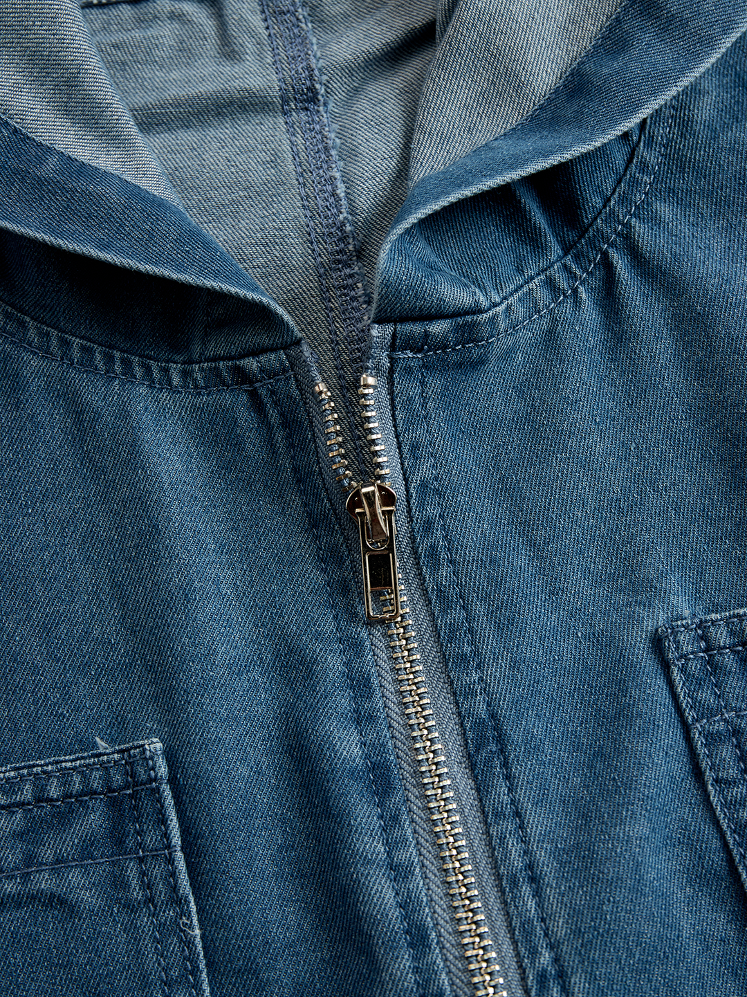 Tiria Mono Vaquero de Manga Larga con Capucha