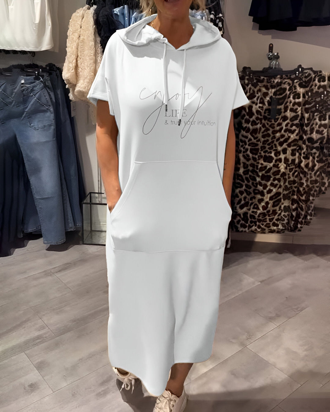 Sásquia - Vestido casual con capucha