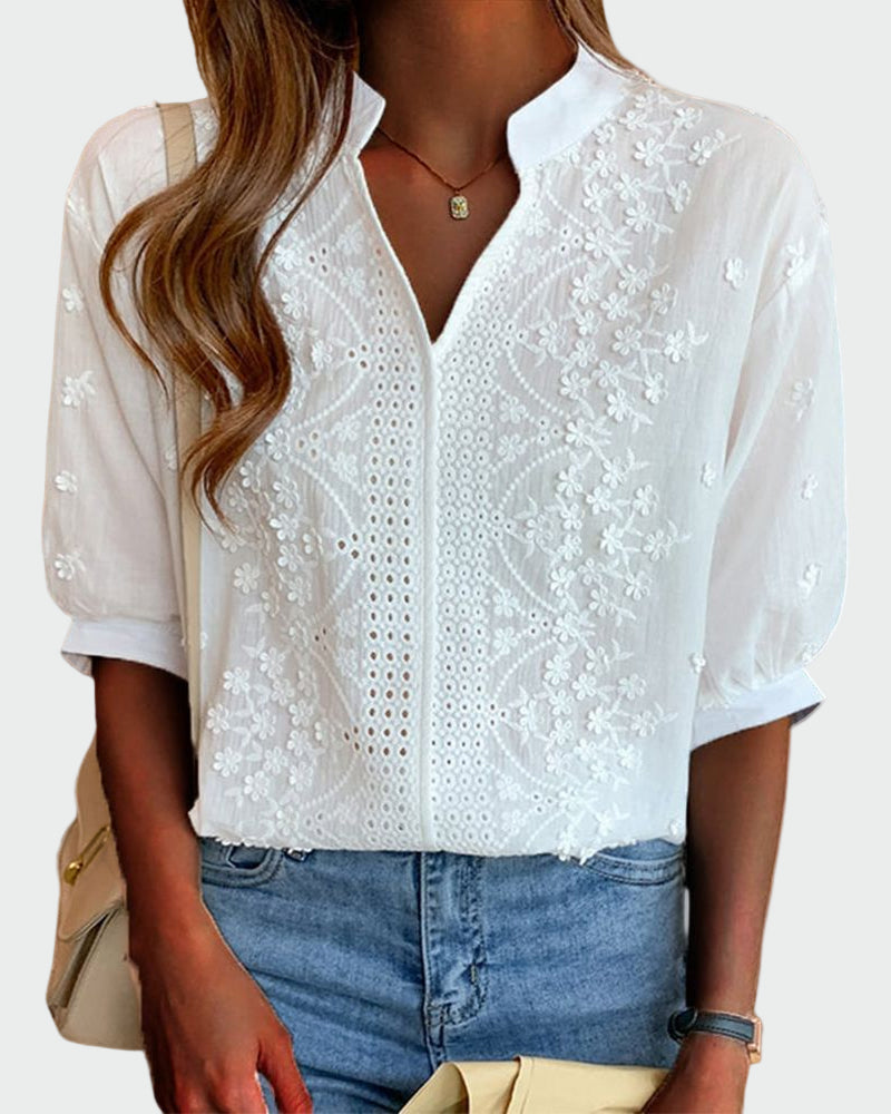 Blusa con detalles de encaje