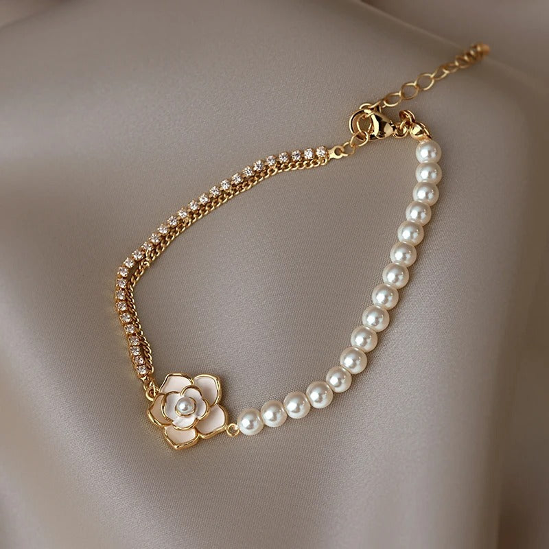 Pulsera Victoriana con Flores, Margaritas y Oro