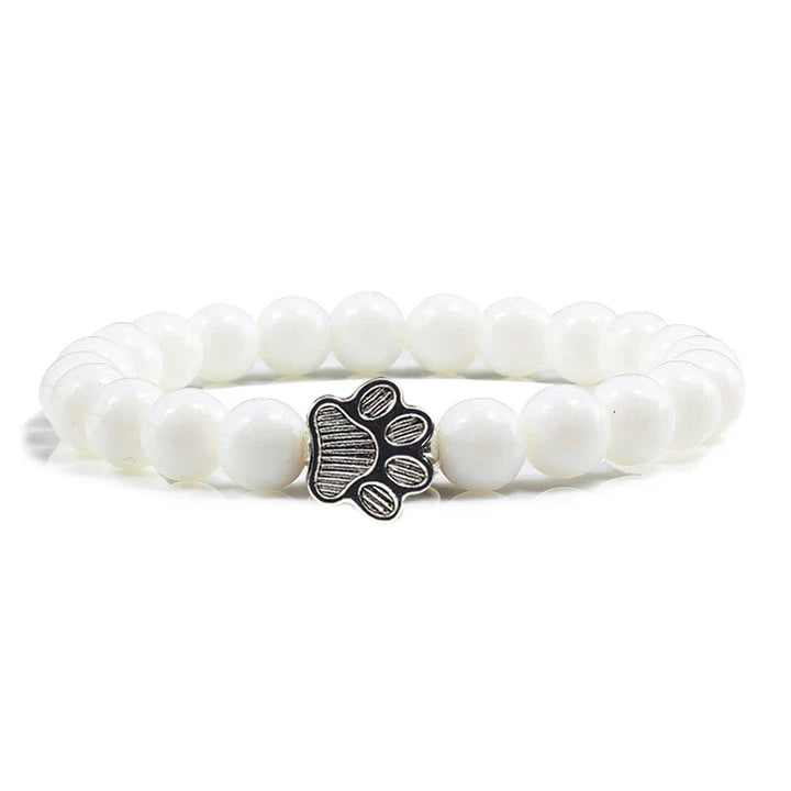 Pulsera con Perlas en Forma de Huella – Diseño de Piedra Natural
