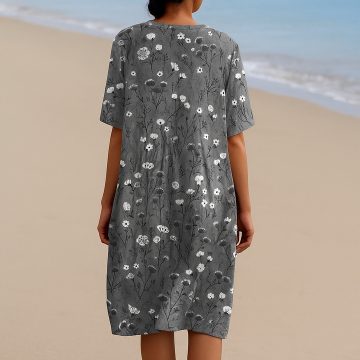 María - Vestido Floral en Carbón con Acentos Blancos