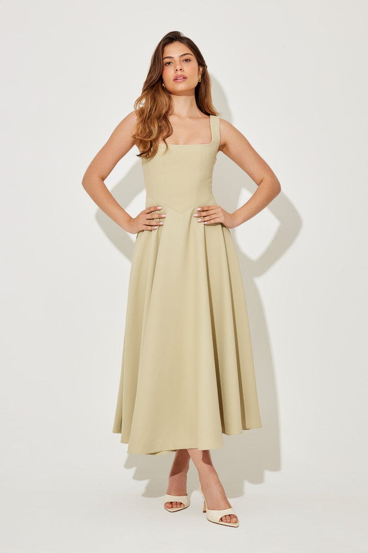 Amélia - Vestido Midi Atemporal