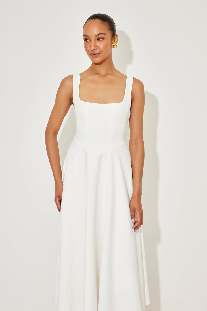 Amélia - Vestido Midi Atemporal
