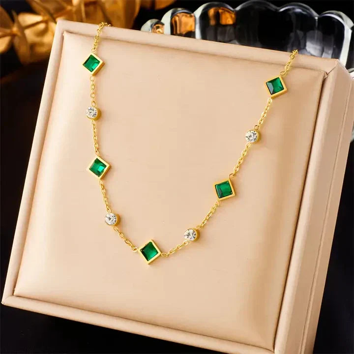 Collar "Amelisse"