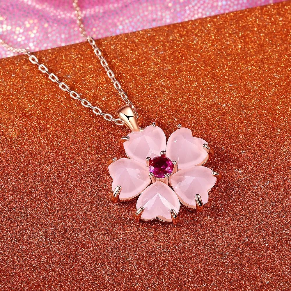 Collar con Flor Rosa Dorada