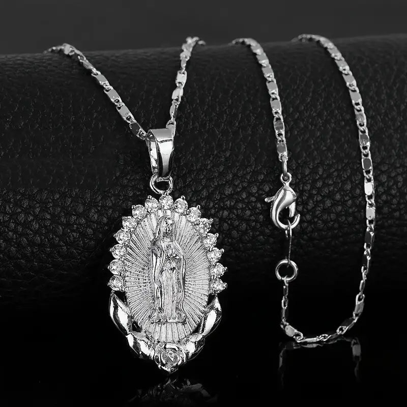 Collar con Medallón de la Virgen