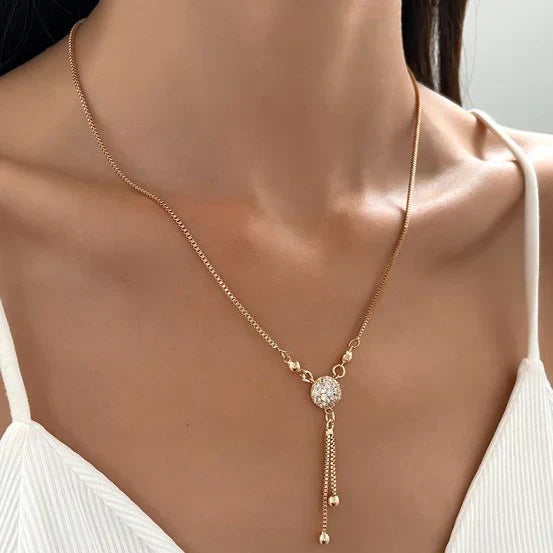 Collar con colgante vintage dorado