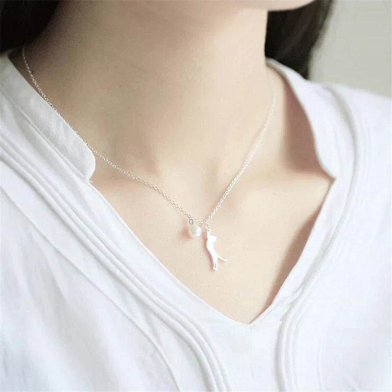 Collar en Plata con Margaritas y Gato Trepador