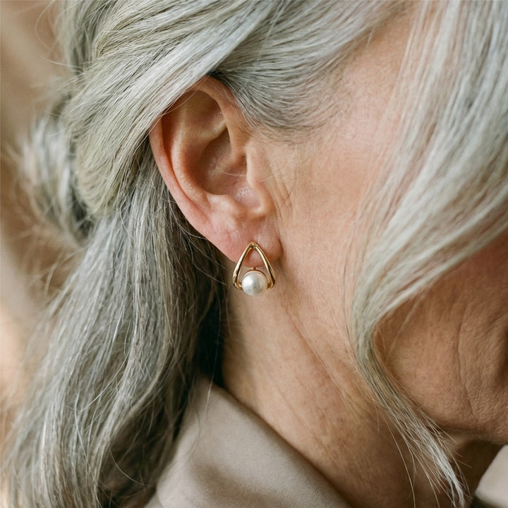 Pendientes Colgantes Triangulares con Elegantes Perlas