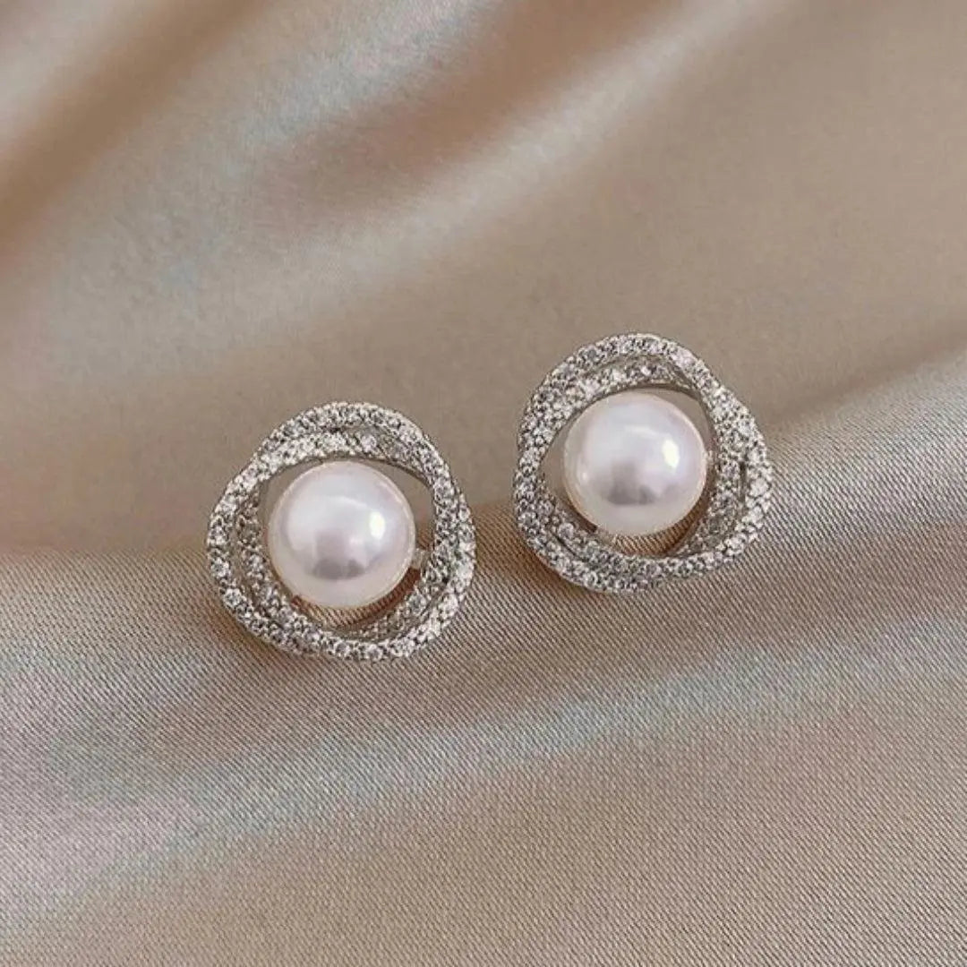Pendientes Espiral Brillantes con Elegantes Perlas