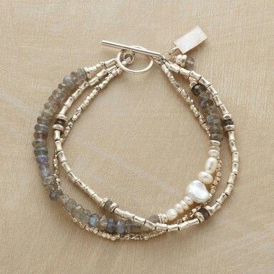 Conjunto de pulseras retro