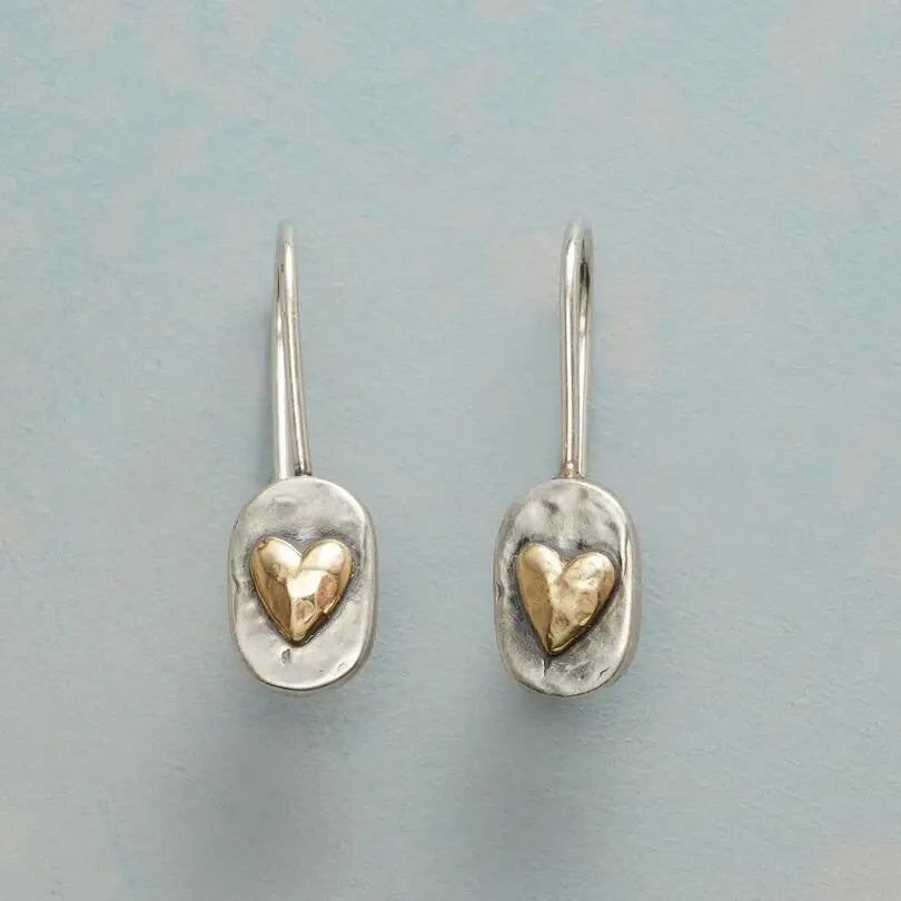 Pendientes retro en forma de corazón en plata con detalles dorados