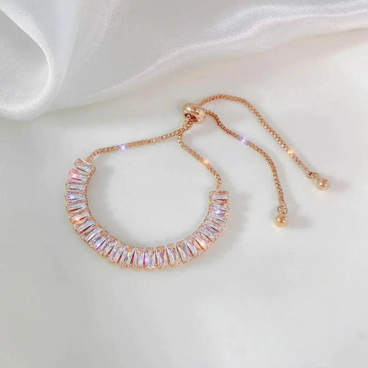 Pulsera Ajustable de Circonita en Oro y Plata