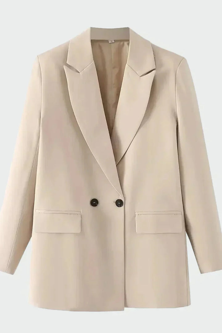 Abrigo Oversized con Línea Moderna