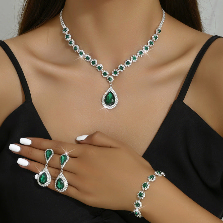 Conjunto de Tres Joyas para Novias