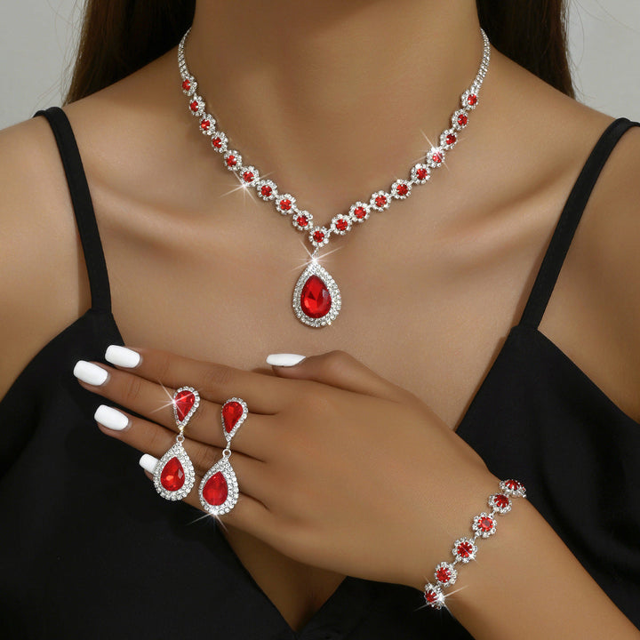 Conjunto de Tres Joyas para Novias