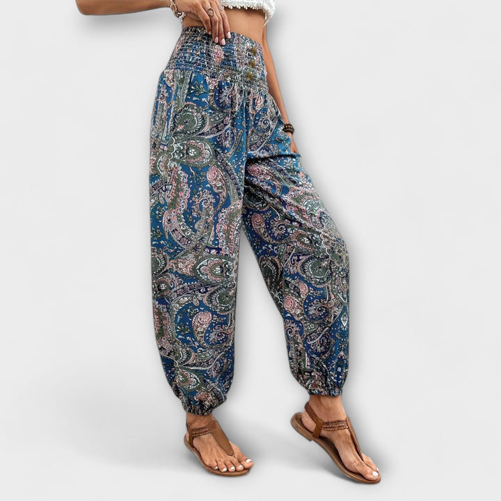 Escarlete - Pantalones con gráficos étnicos