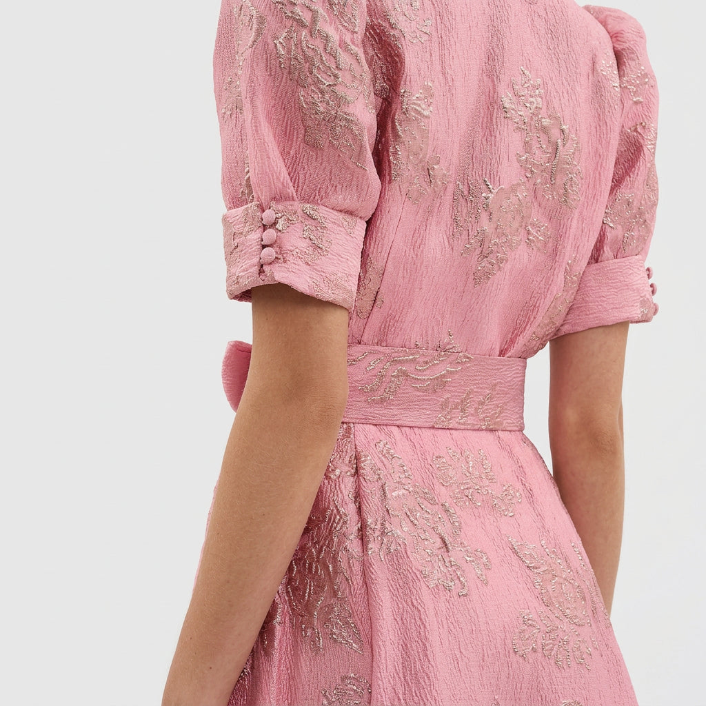 Matilde - Vestido Largo en Jacquard Floral con Cinturón