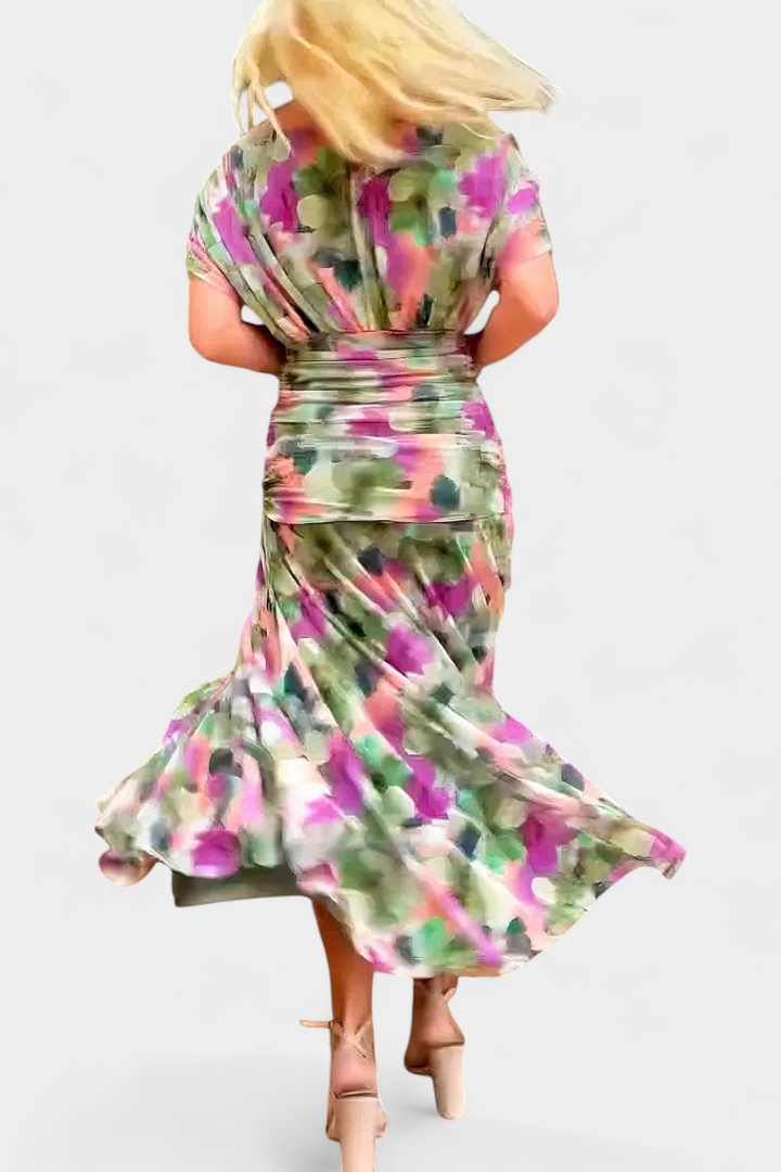 Luana - Vestido elegante con escote en V